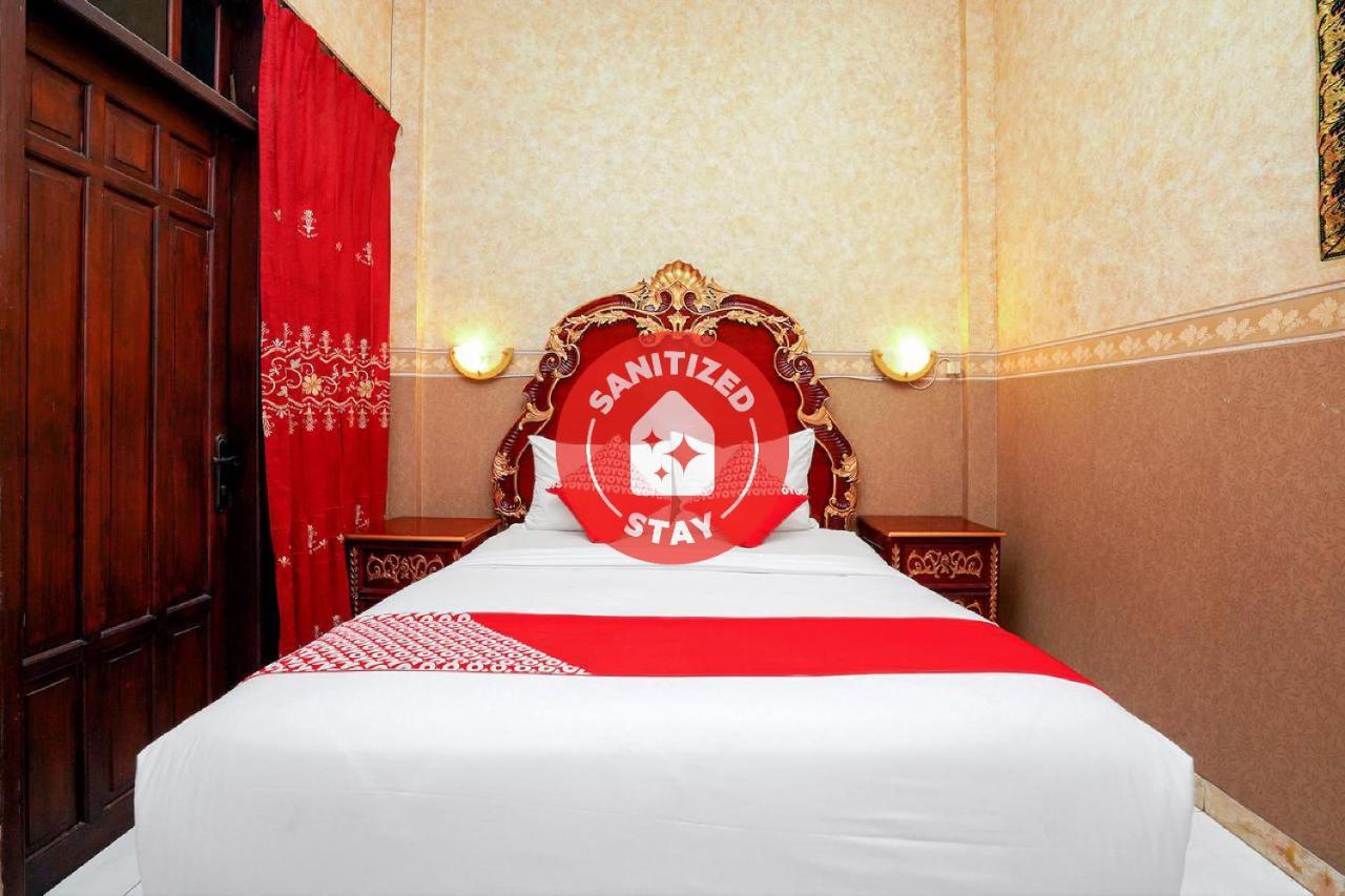 Oyo 231 Hotel Andita Syariah Sorabaya Extérieur photo