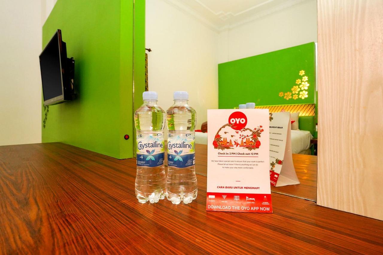 Oyo 231 Hotel Andita Syariah Sorabaya Extérieur photo