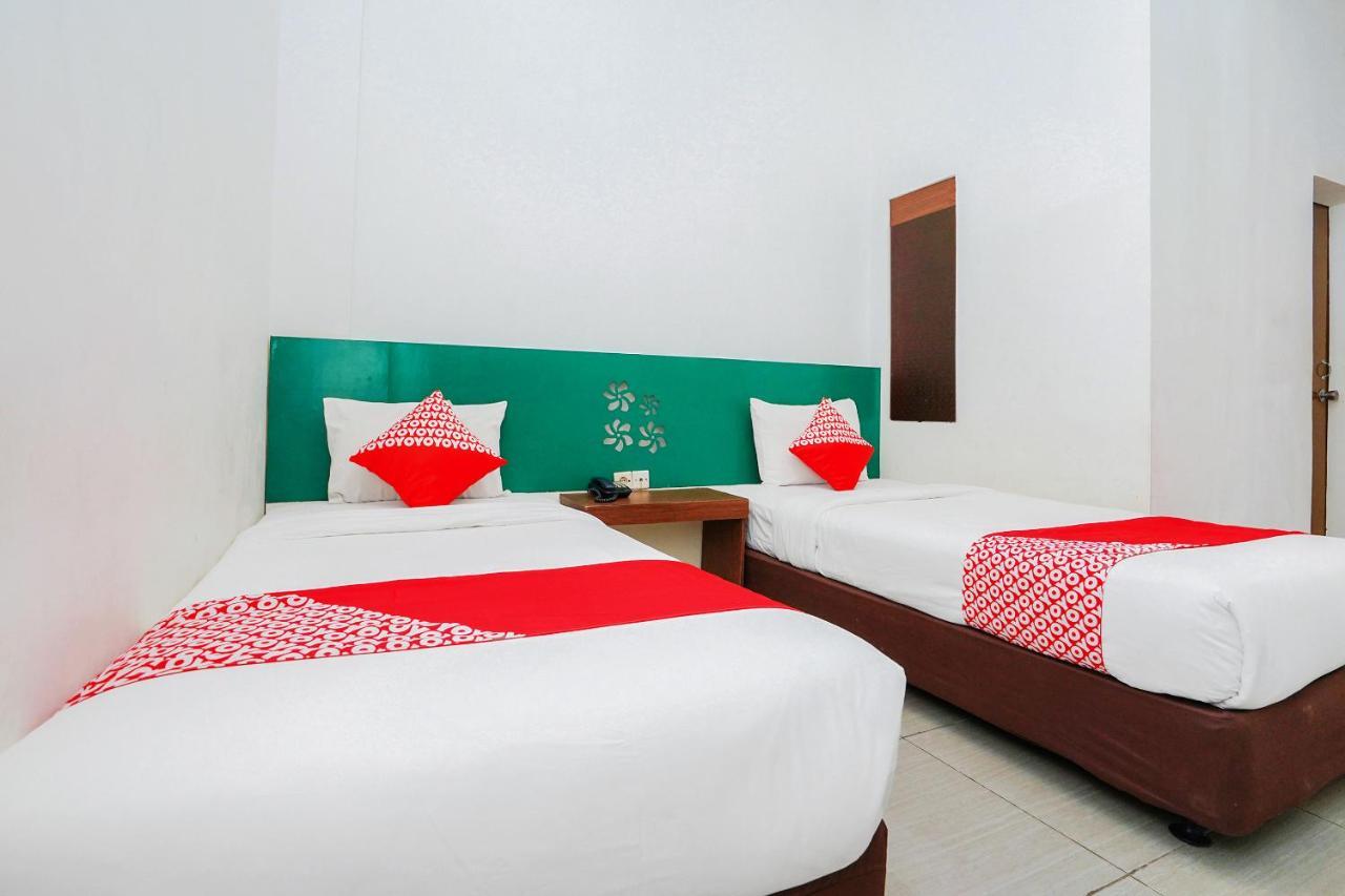 Oyo 231 Hotel Andita Syariah Sorabaya Extérieur photo