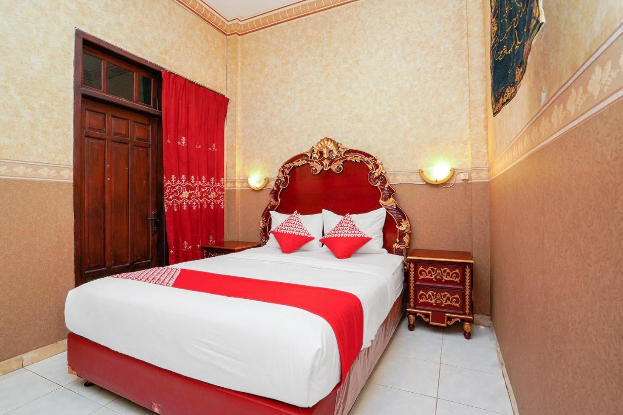 Oyo 231 Hotel Andita Syariah Sorabaya Extérieur photo