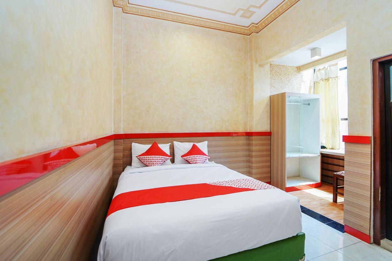 Oyo 231 Hotel Andita Syariah Sorabaya Extérieur photo